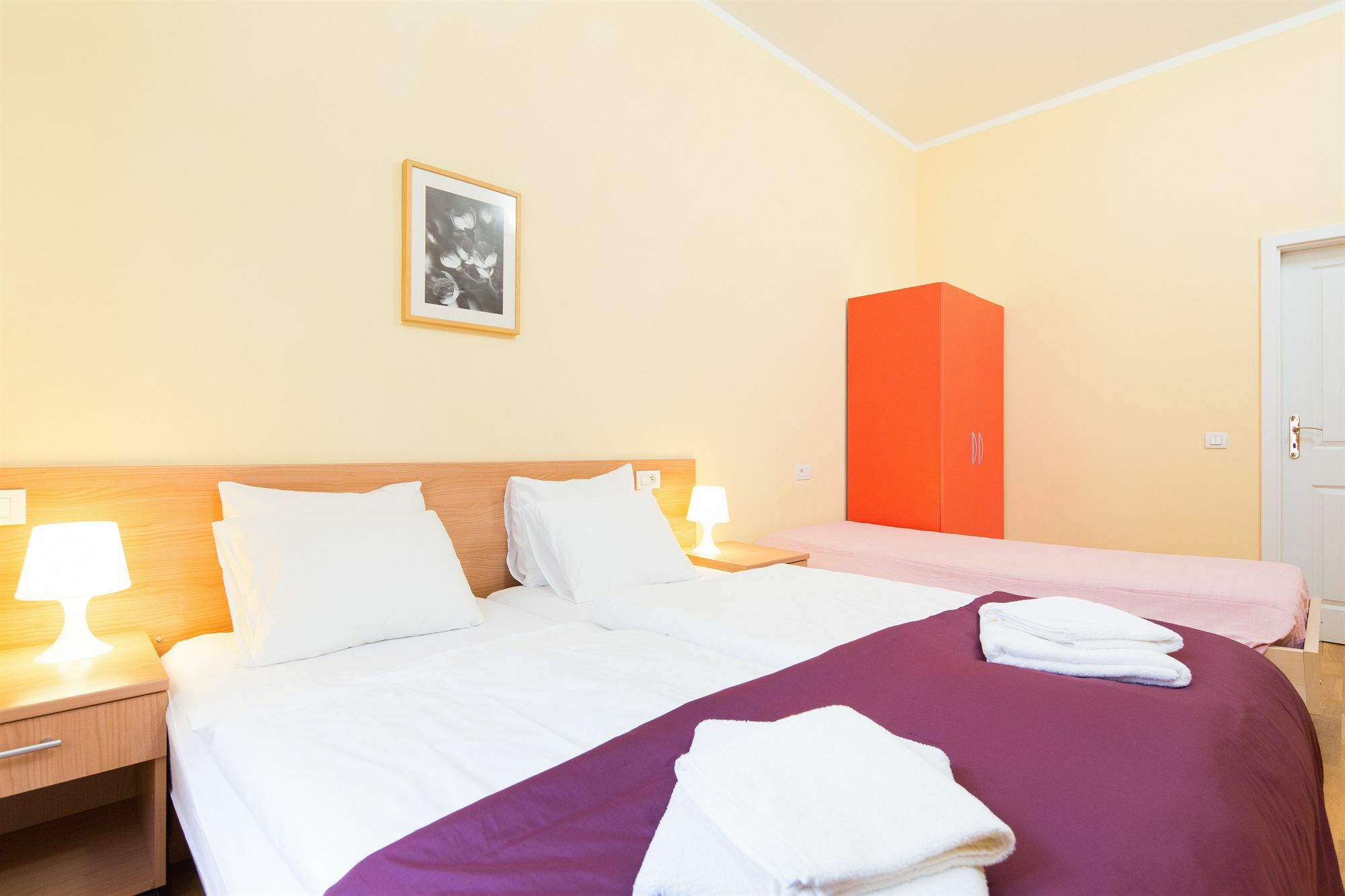 Vlkova Palace Prague Ngoại thất bức ảnh