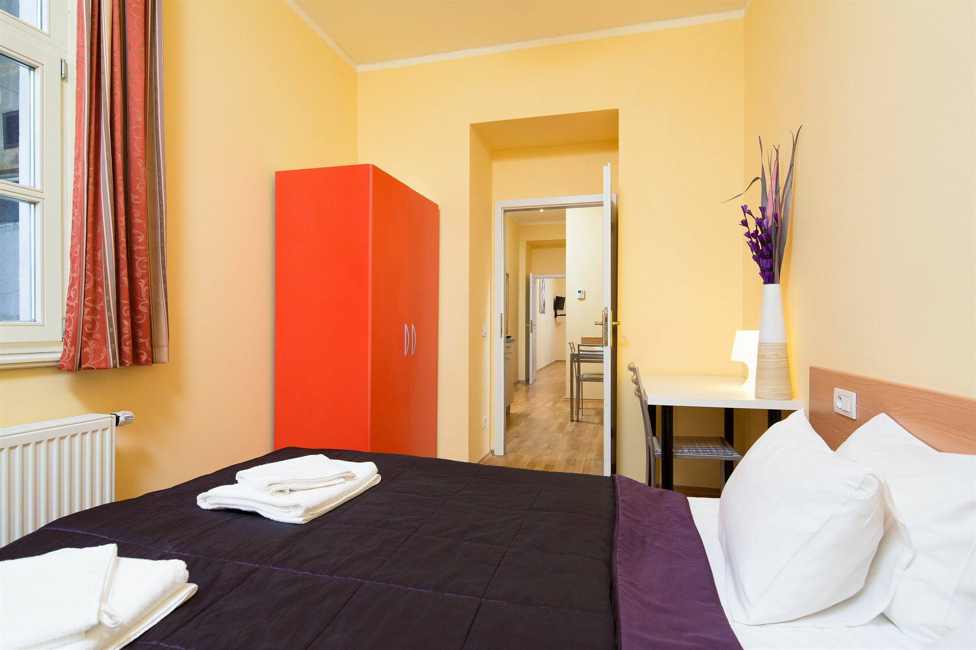 Vlkova Palace Prague Ngoại thất bức ảnh